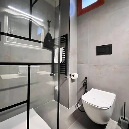 Gv Luxury * Bari